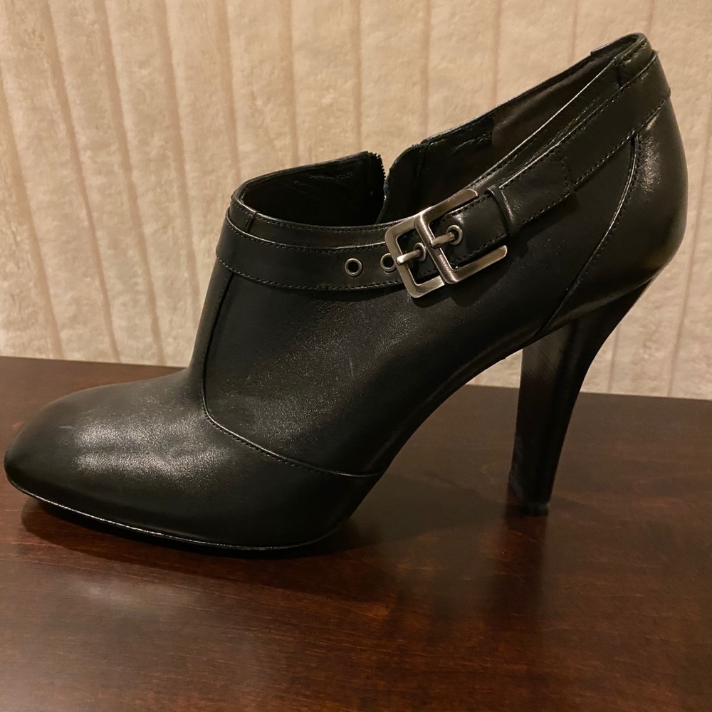 Via Spiga Black Booties